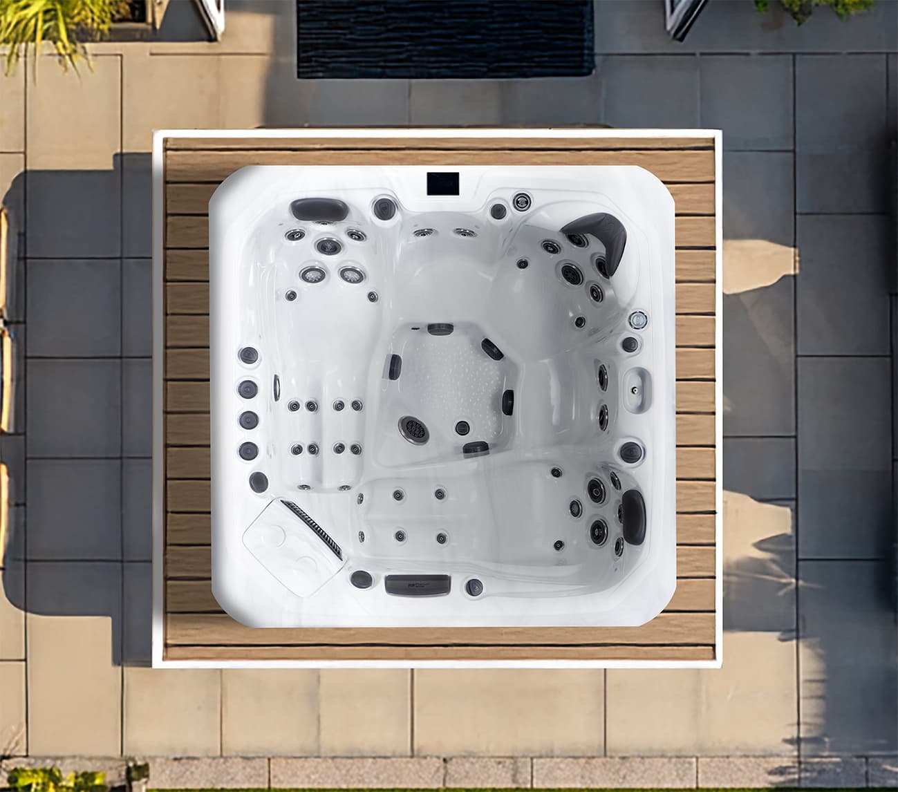 Kenya hot tub by Platinum Spas