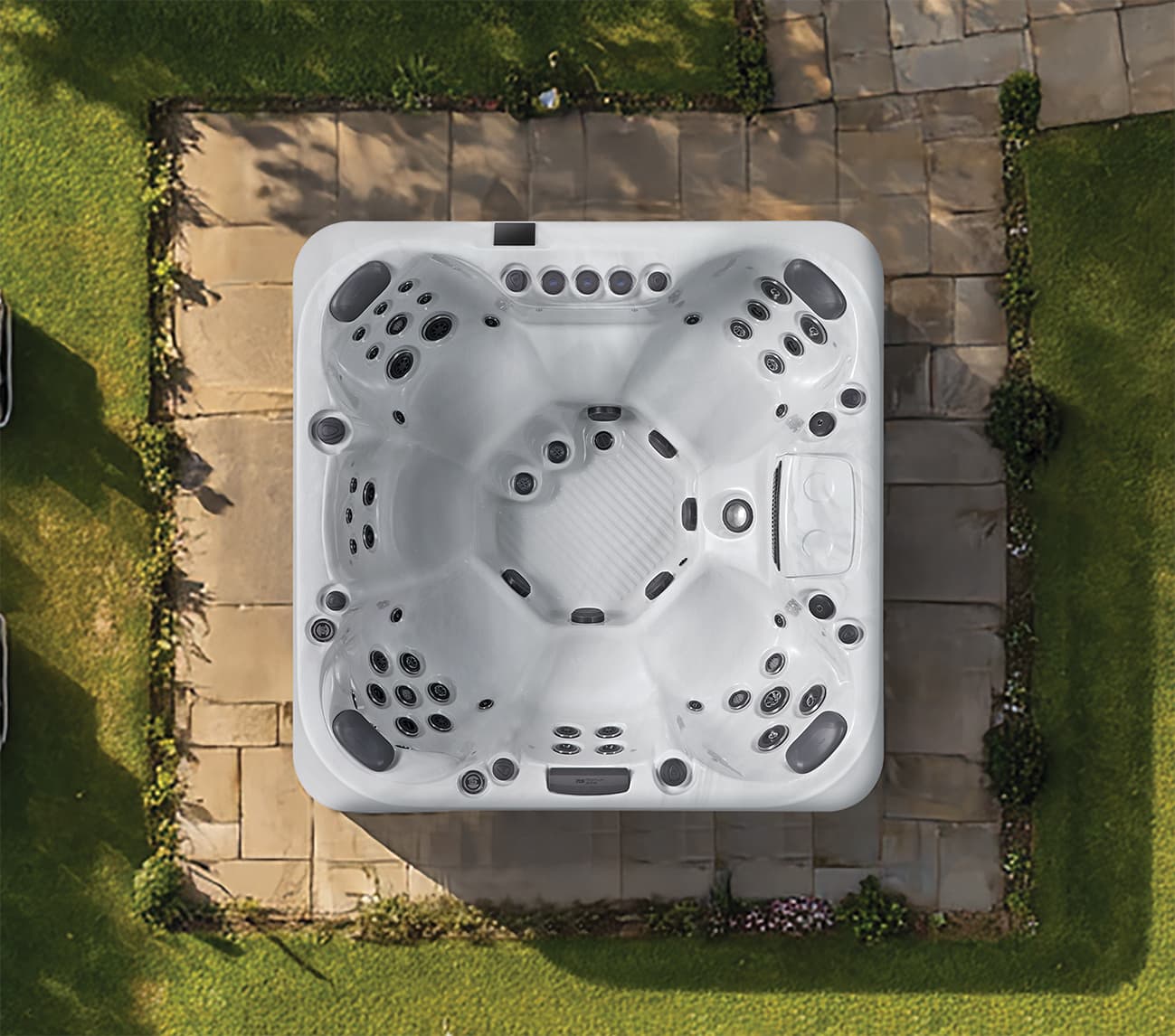Sicily hot tub by Platinum Spas